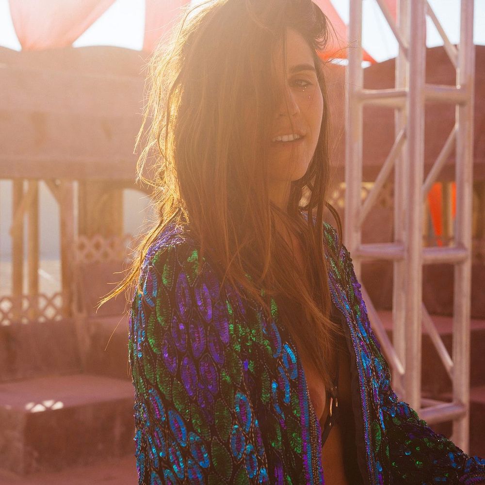 Meet your Posher, Isabel fernanda